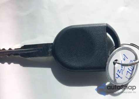 2004 Ford Explorer Xlt from USA, damaged, VIN 1FMZU63K44UB12399